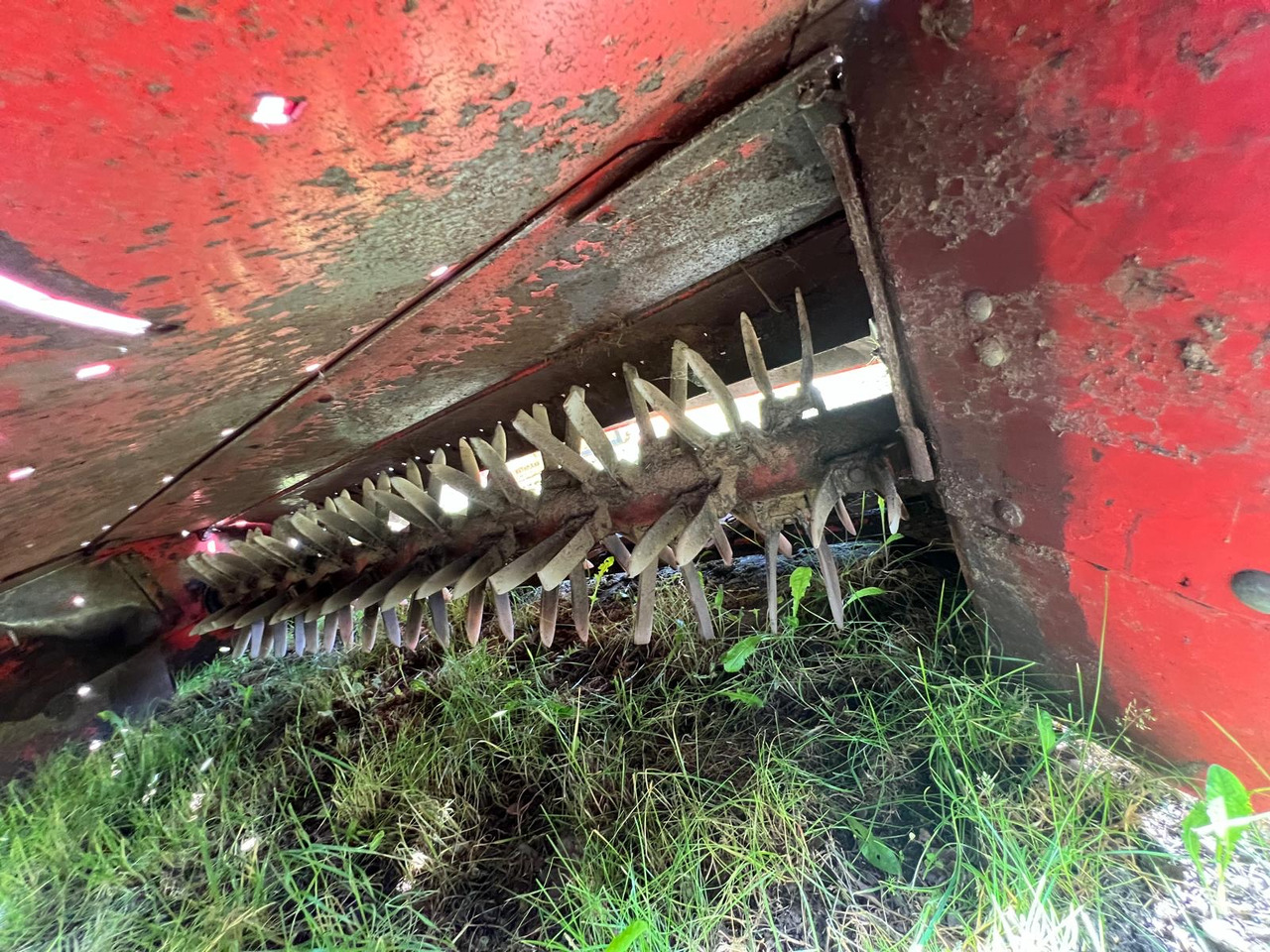 Kuhn FC 883-FF - Niittokone: kuva Kuhn FC 883-FF - Niittokone Kuhn FC 883-FF - Niittokone: kuva Kuhn FC 883-FF - Niittokone