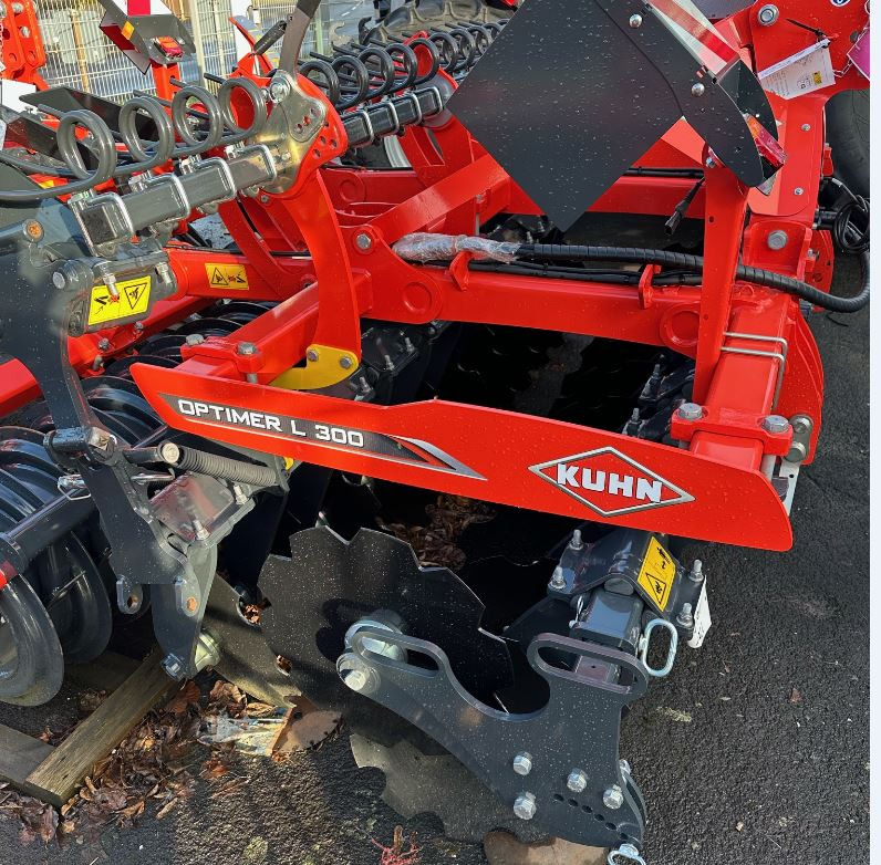 Kuhn OPTIMER L300 - Äes: kuva Kuhn OPTIMER L300 - Äes Kuhn OPTIMER L300 - Äes: kuva Kuhn OPTIMER L300 - Äes