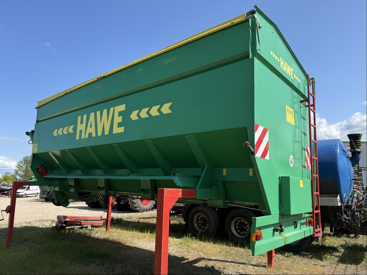 Hawe ULW 3000 Kipper MK 30 Wechselbrücke - Maatalouskoneet: kuva Hawe ULW 3000 Kipper MK 30 Wechselbrücke - Maatalouskoneet Hawe ULW 3000 Kipper MK 30 Wechselbrücke - Maatalouskoneet: kuva Hawe ULW 3000 Kipper MK 30 Wechselbrücke - Maatalouskoneet