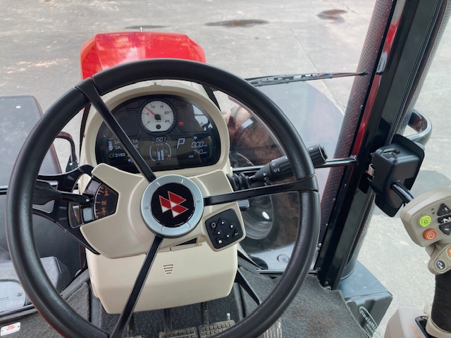 Massey Ferguson 7716 Dyna-6 - Traktori: kuva Massey Ferguson 7716 Dyna-6 - Traktori Massey Ferguson 7716 Dyna-6 - Traktori: kuva Massey Ferguson 7716 Dyna-6 - Traktori