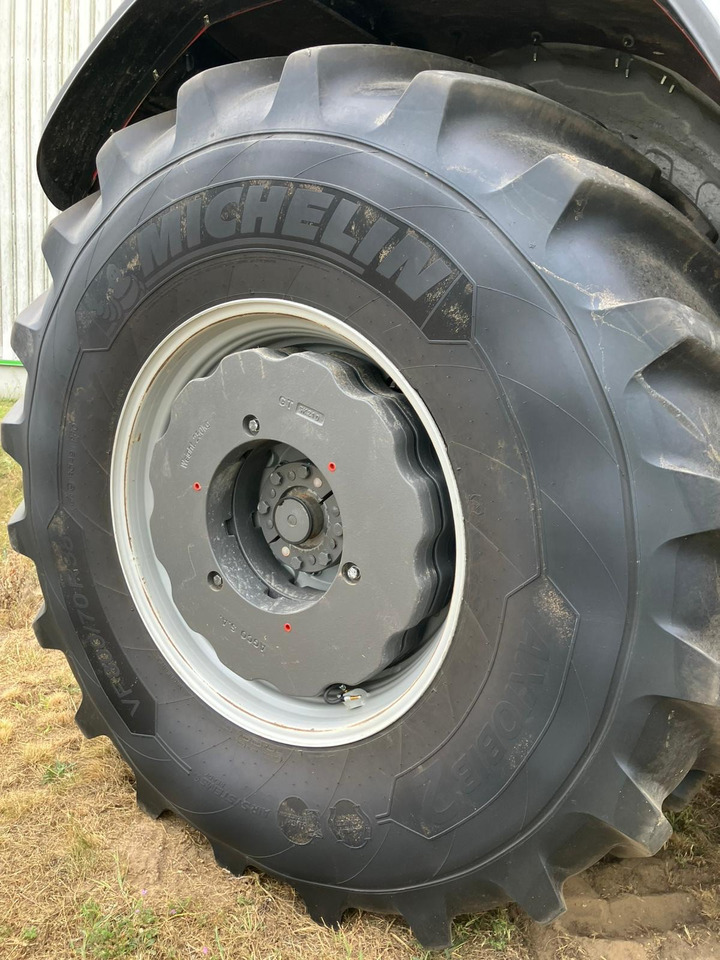 Massey Ferguson 8S.305 Dyna-VT EXCLUSIVE - Traktori: kuva Massey Ferguson 8S.305 Dyna-VT EXCLUSIVE - Traktori Massey Ferguson 8S.305 Dyna-VT EXCLUSIVE - Traktori: kuva Massey Ferguson 8S.305 Dyna-VT EXCLUSIVE - Traktori