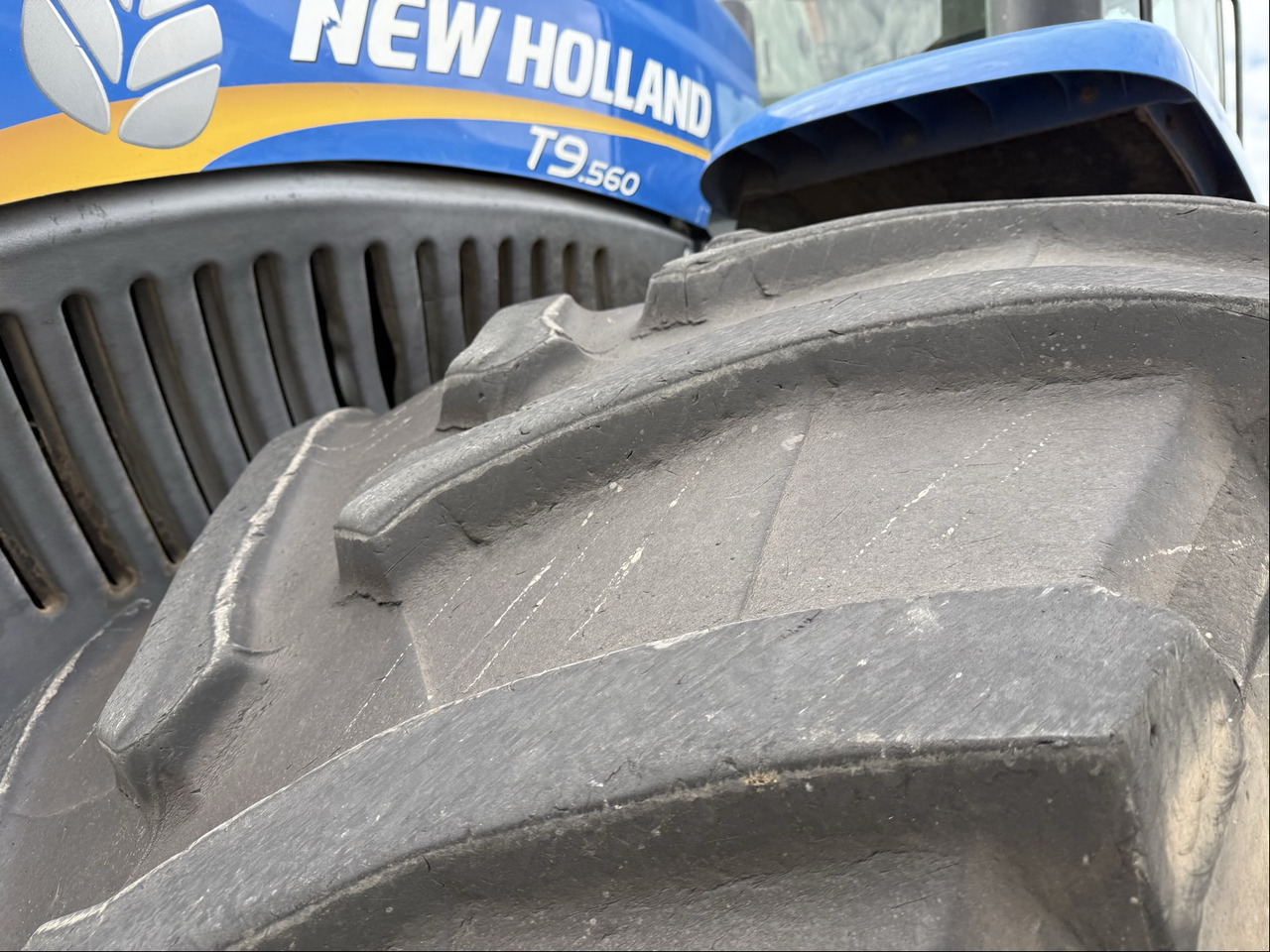 Traktori New Holland T9.560: kuva Traktori New Holland T9.560