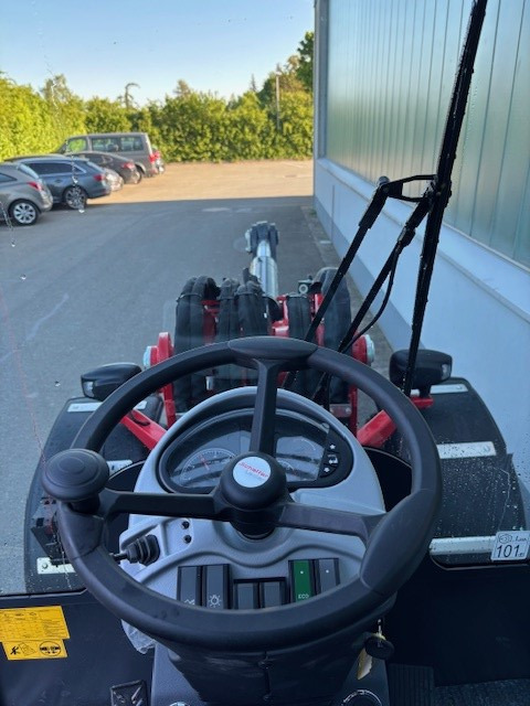 Schäffer Radlader 5680 Z - Pyöräkuormaaja: kuva Schäffer Radlader 5680 Z - Pyöräkuormaaja Schäffer Radlader 5680 Z - Pyöräkuormaaja: kuva Schäffer Radlader 5680 Z - Pyöräkuormaaja