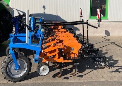 Schmotzer KPP FH 12*45 - Juurikkaannostokone: kuva Schmotzer KPP FH 12*45 - Juurikkaannostokone Schmotzer KPP FH 12*45 - Juurikkaannostokone: kuva Schmotzer KPP FH 12*45 - Juurikkaannostokone