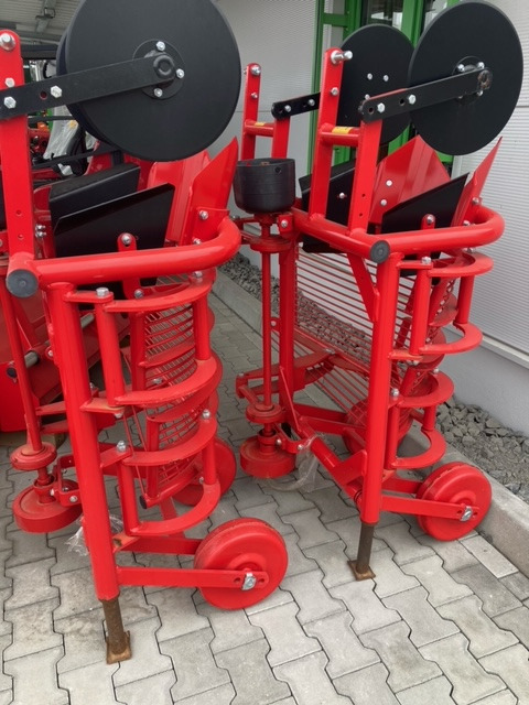 Tehnos IK 1D Kartoffelroder - Sadonkorjuukone: kuva Tehnos IK 1D Kartoffelroder - Sadonkorjuukone Tehnos IK 1D Kartoffelroder - Sadonkorjuukone: kuva Tehnos IK 1D Kartoffelroder - Sadonkorjuukone