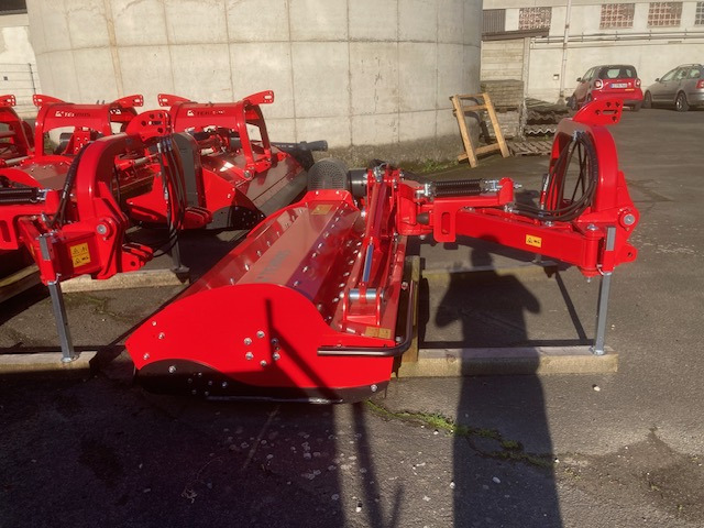 Tehnos Mulcher MB 170R PROFI LW - Kesantomurskain: kuva Tehnos Mulcher MB 170R PROFI LW - Kesantomurskain Tehnos Mulcher MB 170R PROFI LW - Kesantomurskain: kuva Tehnos Mulcher MB 170R PROFI LW - Kesantomurskain
