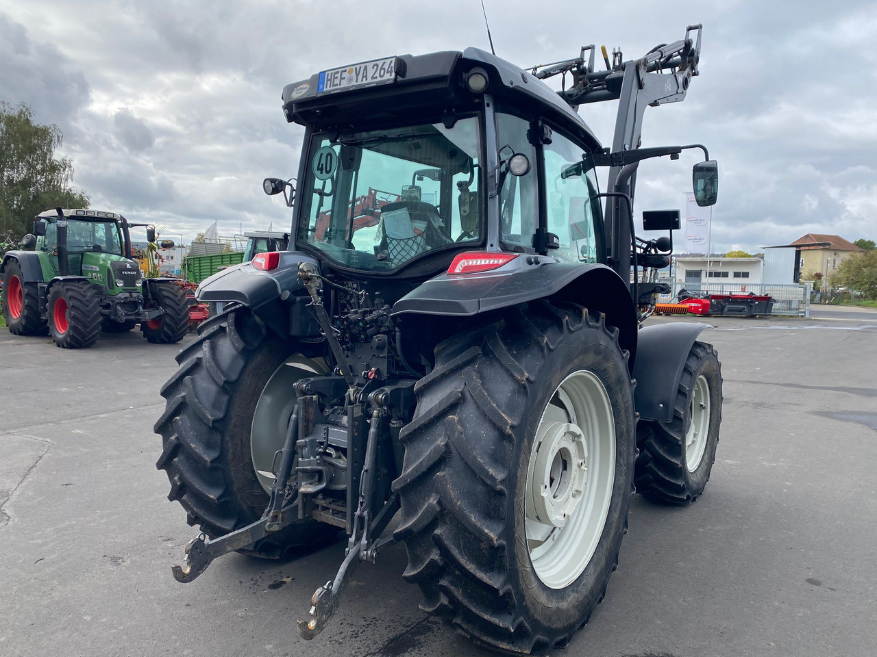 Leasing Valtra A 104 MH4 Valtra A 104 MH4: kuva Leasing Valtra A 104 MH4 Valtra A 104 MH4 Leasing Valtra A 104 MH4 Valtra A 104 MH4: kuva Leasing Valtra A 104 MH4 Valtra A 104 MH4