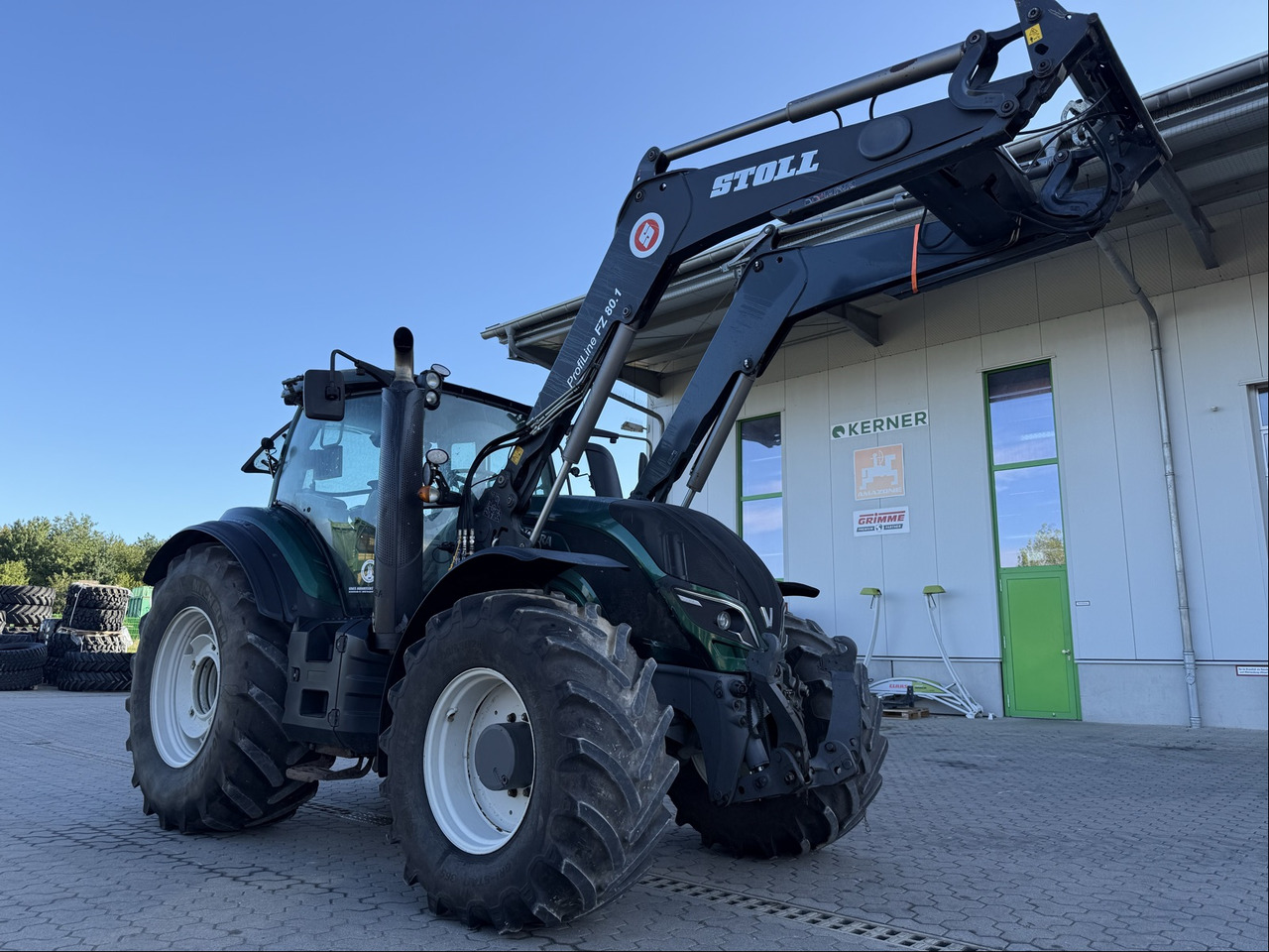 Valtra T194 Versu - Traktori: kuva Valtra T194 Versu - Traktori Valtra T194 Versu - Traktori: kuva Valtra T194 Versu - Traktori