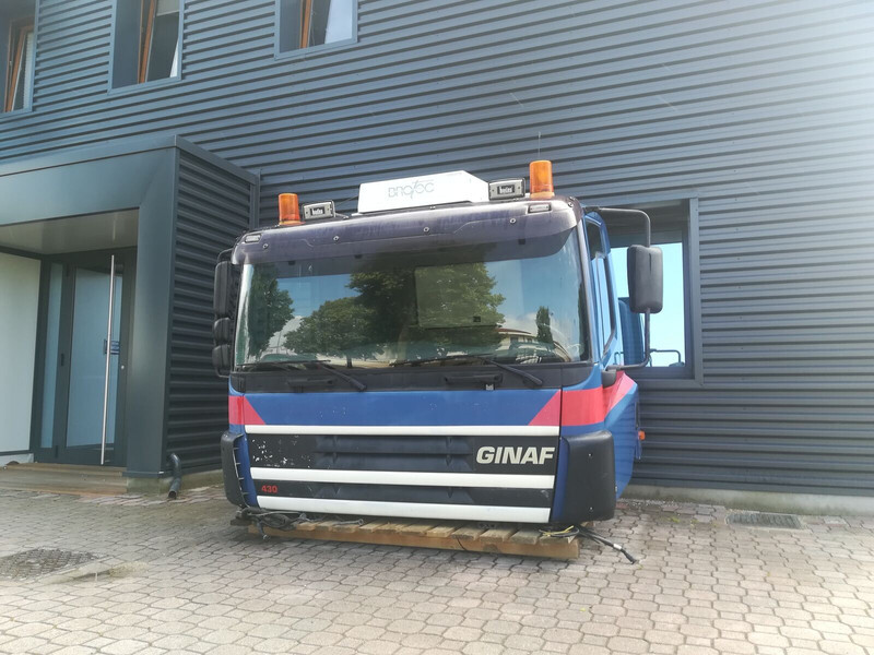DAF CF65 CF75 CF85 Euro 3 - Ohjaamo ja sisustus - Kuorma-auto: kuva DAF CF65 CF75 CF85 Euro 3 - Ohjaamo ja sisustus - Kuorma-auto DAF CF65 CF75 CF85 Euro 3 - Ohjaamo ja sisustus - Kuorma-auto: kuva DAF CF65 CF75 CF85 Euro 3 - Ohjaamo ja sisustus - Kuorma-auto