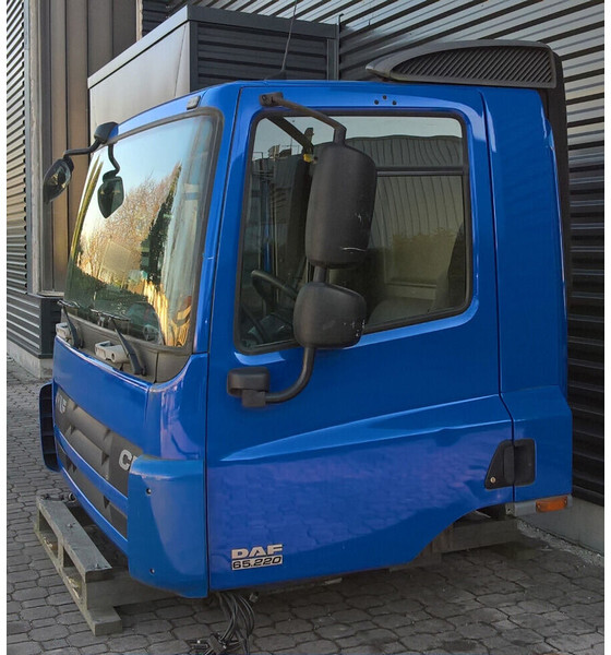 DAF CF65 CF75 CF85 Euro 5 - Ohjaamo ja sisustus - Kuorma-auto: kuva DAF CF65 CF75 CF85 Euro 5 - Ohjaamo ja sisustus - Kuorma-auto DAF CF65 CF75 CF85 Euro 5 - Ohjaamo ja sisustus - Kuorma-auto: kuva DAF CF65 CF75 CF85 Euro 5 - Ohjaamo ja sisustus - Kuorma-auto