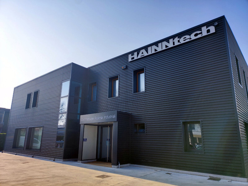 DAF CF65 CF75 CF85 Euro 5 - Ohjaamo ja sisustus - Kuorma-auto: kuva DAF CF65 CF75 CF85 Euro 5 - Ohjaamo ja sisustus - Kuorma-auto DAF CF65 CF75 CF85 Euro 5 - Ohjaamo ja sisustus - Kuorma-auto: kuva DAF CF65 CF75 CF85 Euro 5 - Ohjaamo ja sisustus - Kuorma-auto