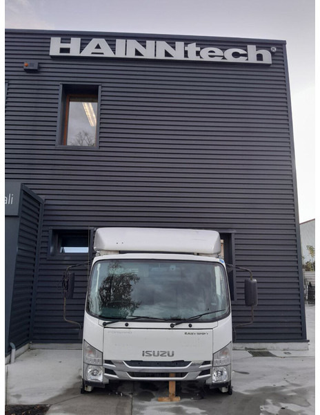 Isuzu N75 - Ohjaamo ja sisustus - Kuorma-auto: kuva Isuzu N75 - Ohjaamo ja sisustus - Kuorma-auto Isuzu N75 - Ohjaamo ja sisustus - Kuorma-auto: kuva Isuzu N75 - Ohjaamo ja sisustus - Kuorma-auto