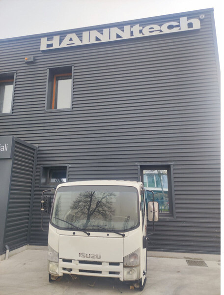 Isuzu NLR NL 77 85 "N - L" - Ohjaamo ja sisustus - Kuorma-auto: kuva Isuzu NLR NL 77 85 "N - L" - Ohjaamo ja sisustus - Kuorma-auto Isuzu NLR NL 77 85 "N - L" - Ohjaamo ja sisustus - Kuorma-auto: kuva Isuzu NLR NL 77 85 "N - L" - Ohjaamo ja sisustus - Kuorma-auto