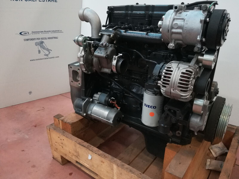 Iveco EUROCARGO TECTOR 4 F4AE0481 EURO 3 - Moottori - Kuorma-auto: kuva Iveco EUROCARGO TECTOR 4 F4AE0481 EURO 3 - Moottori - Kuorma-auto Iveco EUROCARGO TECTOR 4 F4AE0481 EURO 3 - Moottori - Kuorma-auto: kuva Iveco EUROCARGO TECTOR 4 F4AE0481 EURO 3 - Moottori - Kuorma-auto