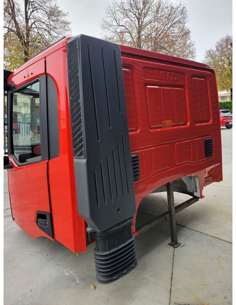 Iveco T-WAY / X-WAY - Ohjaamo ja sisustus - Kuorma-auto: kuva Iveco T-WAY / X-WAY - Ohjaamo ja sisustus - Kuorma-auto Iveco T-WAY / X-WAY - Ohjaamo ja sisustus - Kuorma-auto: kuva Iveco T-WAY / X-WAY - Ohjaamo ja sisustus - Kuorma-auto