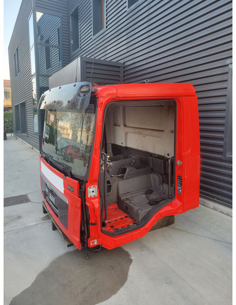 MAN TGL - Ohjaamo ja sisustus - Kuorma-auto: kuva MAN TGL - Ohjaamo ja sisustus - Kuorma-auto MAN TGL - Ohjaamo ja sisustus - Kuorma-auto: kuva MAN TGL - Ohjaamo ja sisustus - Kuorma-auto