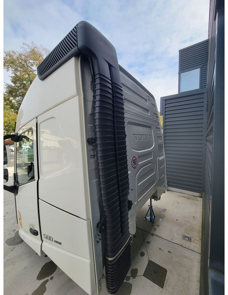 Volvo Globetrotter - Ohjaamo ja sisustus - Kuorma-auto: kuva Volvo Globetrotter - Ohjaamo ja sisustus - Kuorma-auto Volvo Globetrotter - Ohjaamo ja sisustus - Kuorma-auto: kuva Volvo Globetrotter - Ohjaamo ja sisustus - Kuorma-auto