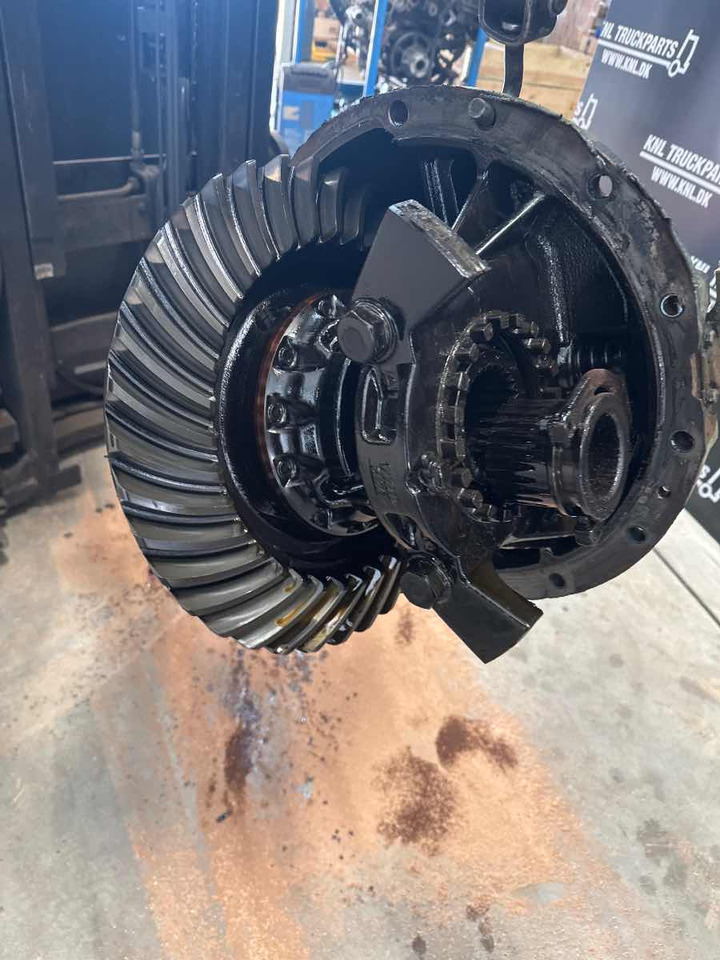 IVECO DIFF 42550120 - 3.08 - Differentiaali - Kuorma-auto: kuva IVECO DIFF 42550120 - 3.08 - Differentiaali - Kuorma-auto IVECO DIFF 42550120 - 3.08 - Differentiaali - Kuorma-auto: kuva IVECO DIFF 42550120 - 3.08 - Differentiaali - Kuorma-auto