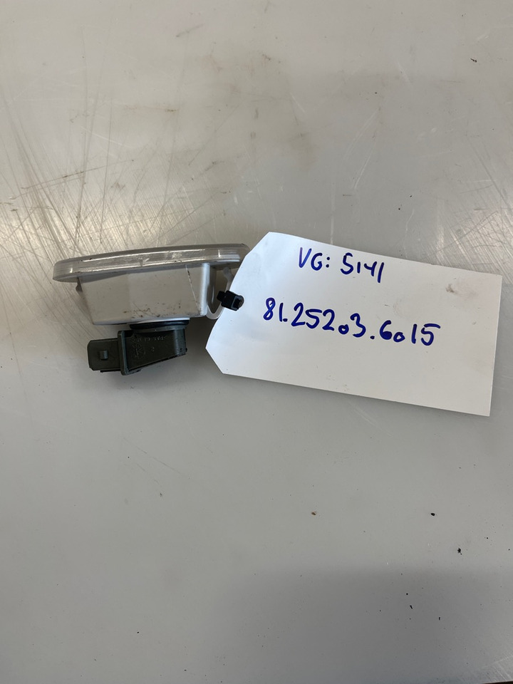 MAN LAMP 81.25203-6015 - Valo/ Valaistus - Kuorma-auto: kuva MAN LAMP 81.25203-6015 - Valo/ Valaistus - Kuorma-auto MAN LAMP 81.25203-6015 - Valo/ Valaistus - Kuorma-auto: kuva MAN LAMP 81.25203-6015 - Valo/ Valaistus - Kuorma-auto