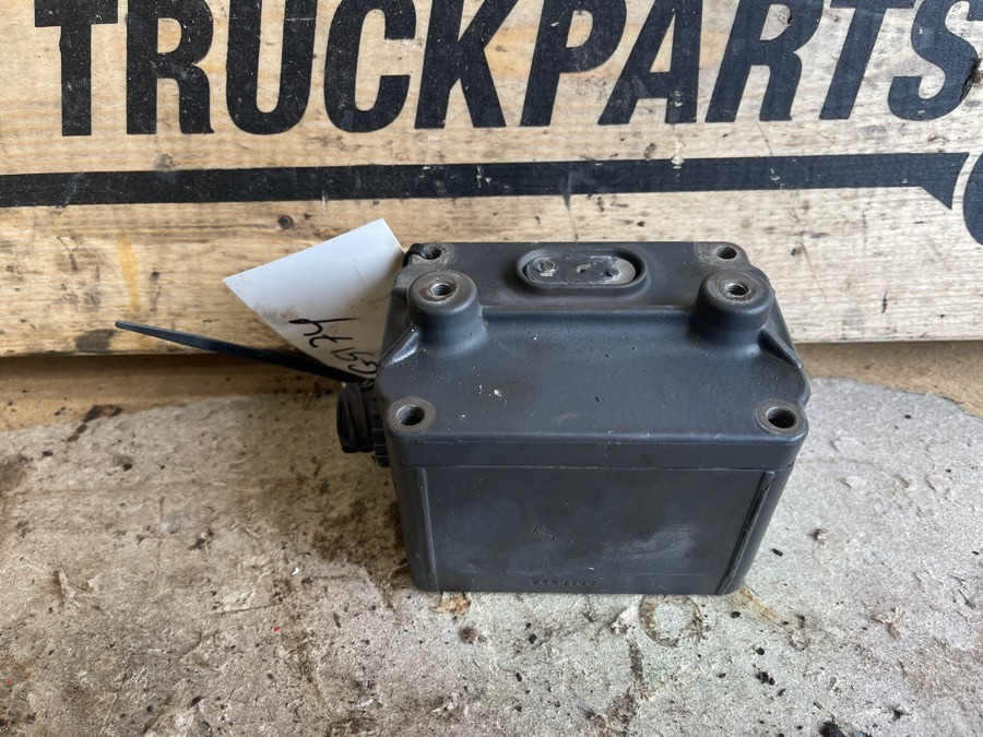 MAN OPTICRUISE VALVE 81.32688-0009 - Vaihdelaatikko ja osat - Kuorma-auto: kuva MAN OPTICRUISE VALVE 81.32688-0009 - Vaihdelaatikko ja osat - Kuorma-auto MAN OPTICRUISE VALVE 81.32688-0009 - Vaihdelaatikko ja osat - Kuorma-auto: kuva MAN OPTICRUISE VALVE 81.32688-0009 - Vaihdelaatikko ja osat - Kuorma-auto