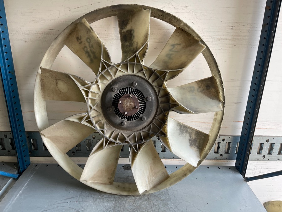 MAN VISKOS FAN 51.06630-0032 - Jäähdytysjärjestelmä - Kuorma-auto: kuva MAN VISKOS FAN 51.06630-0032 - Jäähdytysjärjestelmä - Kuorma-auto MAN VISKOS FAN 51.06630-0032 - Jäähdytysjärjestelmä - Kuorma-auto: kuva MAN VISKOS FAN 51.06630-0032 - Jäähdytysjärjestelmä - Kuorma-auto