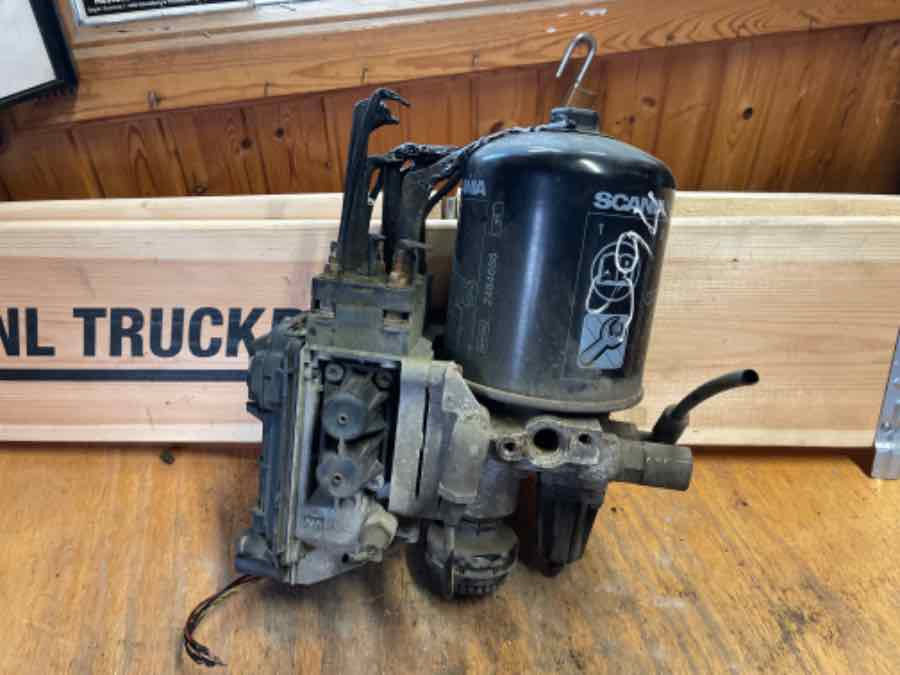 SCANIA AIR DRYER 2308777 - Jarruventtiili - Kuorma-auto: kuva SCANIA AIR DRYER 2308777 - Jarruventtiili - Kuorma-auto SCANIA AIR DRYER 2308777 - Jarruventtiili - Kuorma-auto: kuva SCANIA AIR DRYER 2308777 - Jarruventtiili - Kuorma-auto