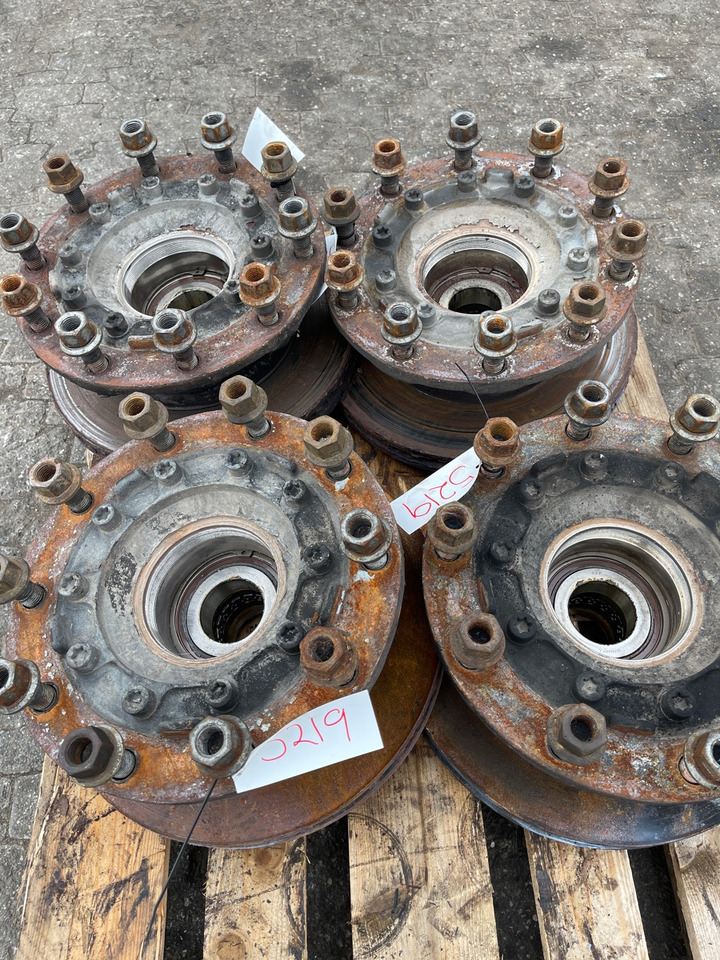 SCANIA FRONT HUB 2296959 - Pyörän napa - Kuorma-auto: kuva SCANIA FRONT HUB 2296959 - Pyörän napa - Kuorma-auto SCANIA FRONT HUB 2296959 - Pyörän napa - Kuorma-auto: kuva SCANIA FRONT HUB 2296959 - Pyörän napa - Kuorma-auto