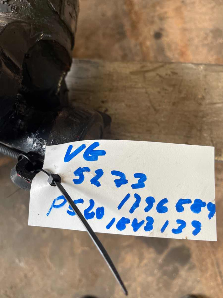 SCANIA PROPSHAFT P520 1796589 - Nivelakseli - Kuorma-auto: kuva SCANIA PROPSHAFT P520 1796589 - Nivelakseli - Kuorma-auto SCANIA PROPSHAFT P520 1796589 - Nivelakseli - Kuorma-auto: kuva SCANIA PROPSHAFT P520 1796589 - Nivelakseli - Kuorma-auto