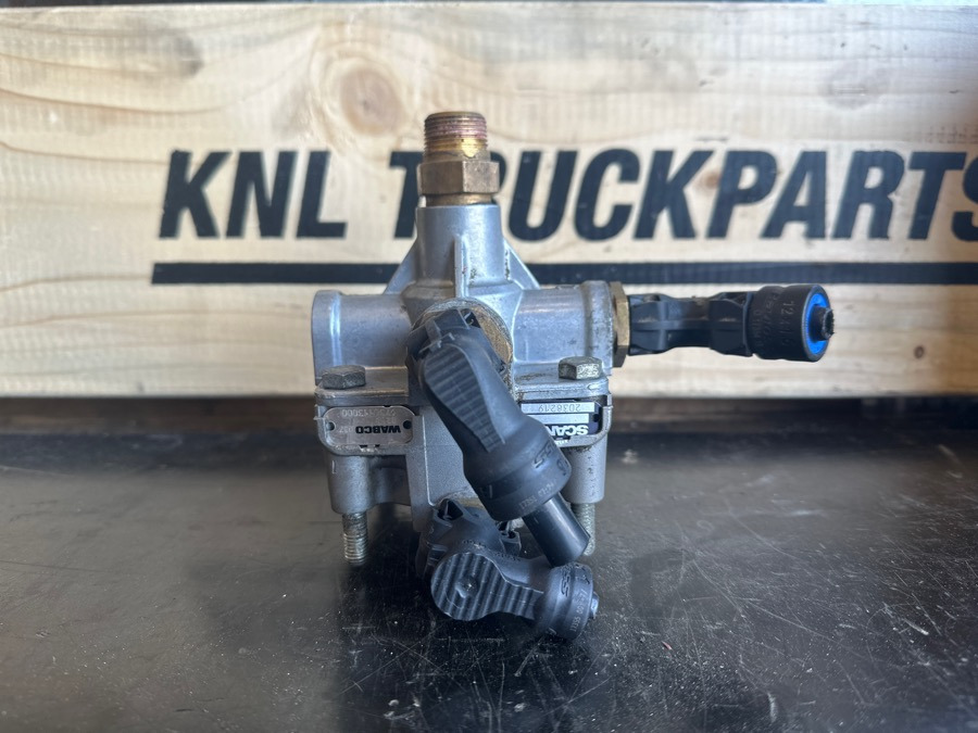 SCANIA VALVE 2038219 - Jarruventtiili - Kuorma-auto: kuva SCANIA VALVE 2038219 - Jarruventtiili - Kuorma-auto SCANIA VALVE 2038219 - Jarruventtiili - Kuorma-auto: kuva SCANIA VALVE 2038219 - Jarruventtiili - Kuorma-auto