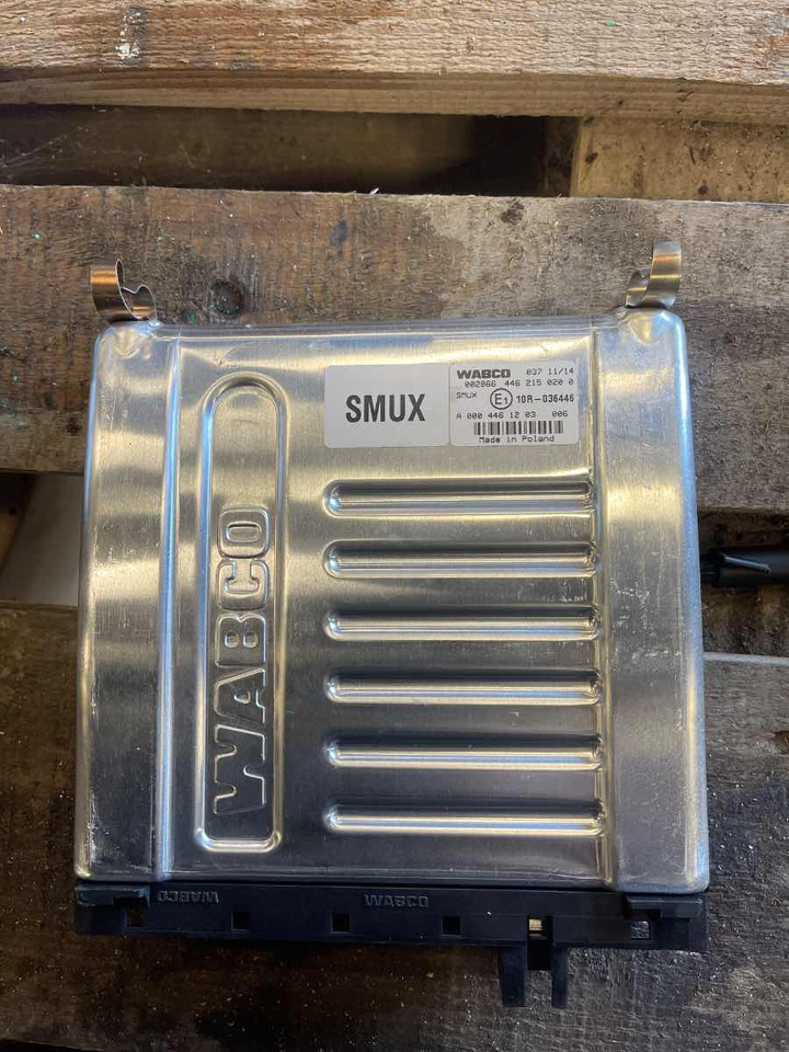SETRA / MERCEDES ECU SMUX A0004461203 - Ohjainyksikkö - Bussi: kuva SETRA / MERCEDES ECU SMUX A0004461203 - Ohjainyksikkö - Bussi SETRA / MERCEDES ECU SMUX A0004461203 - Ohjainyksikkö - Bussi: kuva SETRA / MERCEDES ECU SMUX A0004461203 - Ohjainyksikkö - Bussi