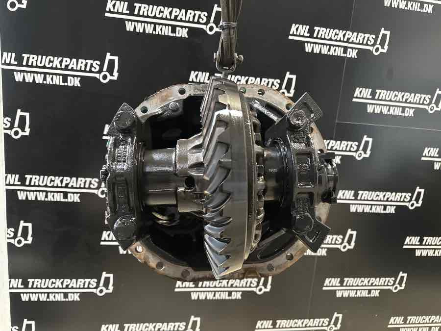 VOLVO DIFF RTS2370A - 2.83 // 22376670 - Differentiaali - Kuorma-auto: kuva VOLVO DIFF RTS2370A - 2.83 // 22376670 - Differentiaali - Kuorma-auto VOLVO DIFF RTS2370A - 2.83 // 22376670 - Differentiaali - Kuorma-auto: kuva VOLVO DIFF RTS2370A - 2.83 // 22376670 - Differentiaali - Kuorma-auto
