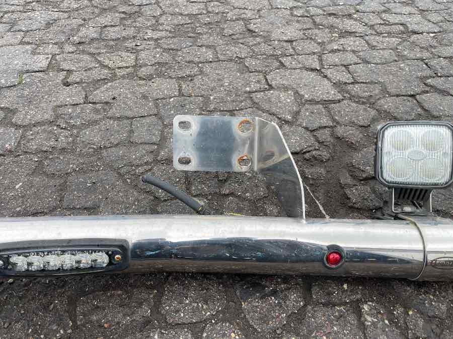 VOLVO LIGHT BOOM, CHROME - Valo/ Valaistus - Kuorma-auto: kuva VOLVO LIGHT BOOM, CHROME - Valo/ Valaistus - Kuorma-auto VOLVO LIGHT BOOM, CHROME - Valo/ Valaistus - Kuorma-auto: kuva VOLVO LIGHT BOOM, CHROME - Valo/ Valaistus - Kuorma-auto
