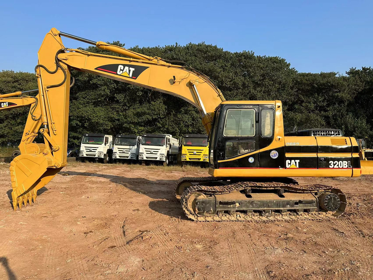 CAT 320B excavator - Telakaivukone: kuva CAT 320B excavator - Telakaivukone CAT 320B excavator - Telakaivukone: kuva CAT 320B excavator - Telakaivukone