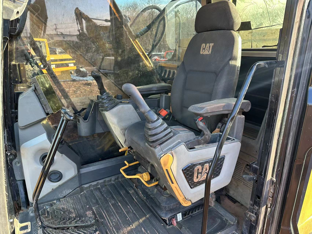 Telakaivukone CAT 320GC: kuva Telakaivukone CAT 320GC