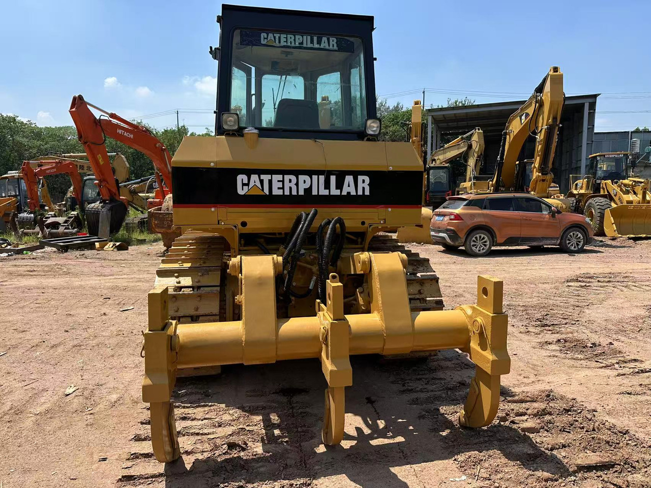 CAT D6G - Puskutraktori: kuva CAT D6G - Puskutraktori CAT D6G - Puskutraktori: kuva CAT D6G - Puskutraktori