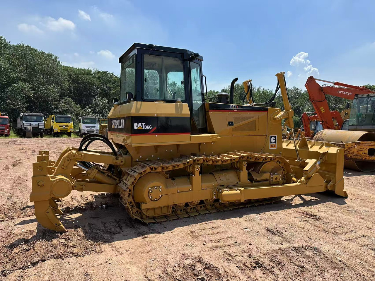 CAT D6G - Puskutraktori: kuva CAT D6G - Puskutraktori CAT D6G - Puskutraktori: kuva CAT D6G - Puskutraktori