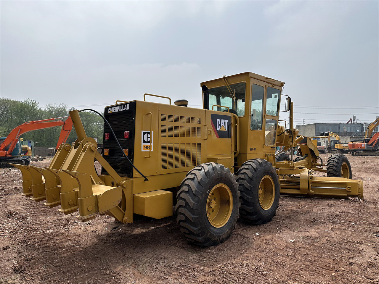 CATERPILLAR 140G - Tiehöylä: kuva CATERPILLAR 140G - Tiehöylä CATERPILLAR 140G - Tiehöylä: kuva CATERPILLAR 140G - Tiehöylä
