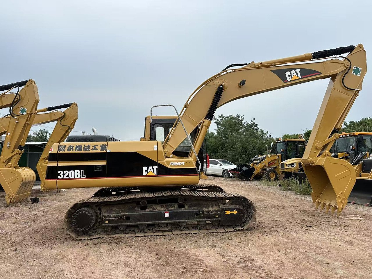 CATERPILLAR 320BL - Telakaivukone: kuva CATERPILLAR 320BL - Telakaivukone CATERPILLAR 320BL - Telakaivukone: kuva CATERPILLAR 320BL - Telakaivukone