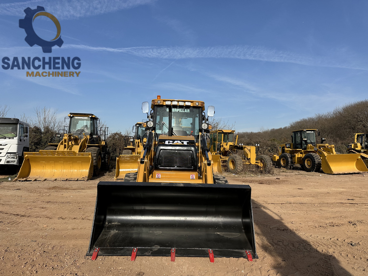 CATERPILLAR 420F2 - Kaivuri-trukki: kuva CATERPILLAR 420F2 - Kaivuri-trukki CATERPILLAR 420F2 - Kaivuri-trukki: kuva CATERPILLAR 420F2 - Kaivuri-trukki