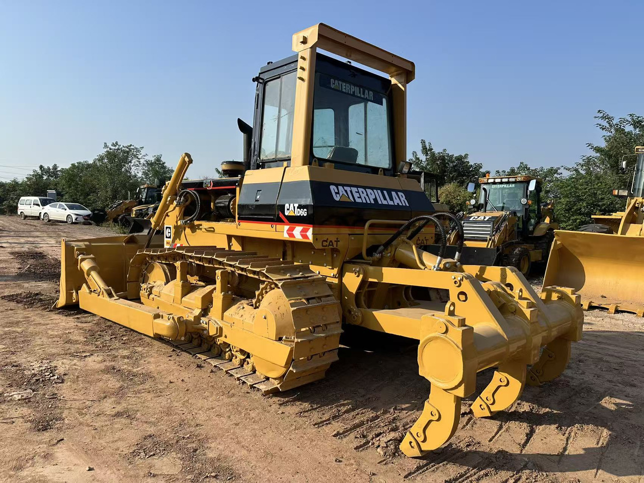 CATERPILLAR D6G Crawler Dozer - Puskutraktori: kuva CATERPILLAR D6G Crawler Dozer - Puskutraktori CATERPILLAR D6G Crawler Dozer - Puskutraktori: kuva CATERPILLAR D6G Crawler Dozer - Puskutraktori