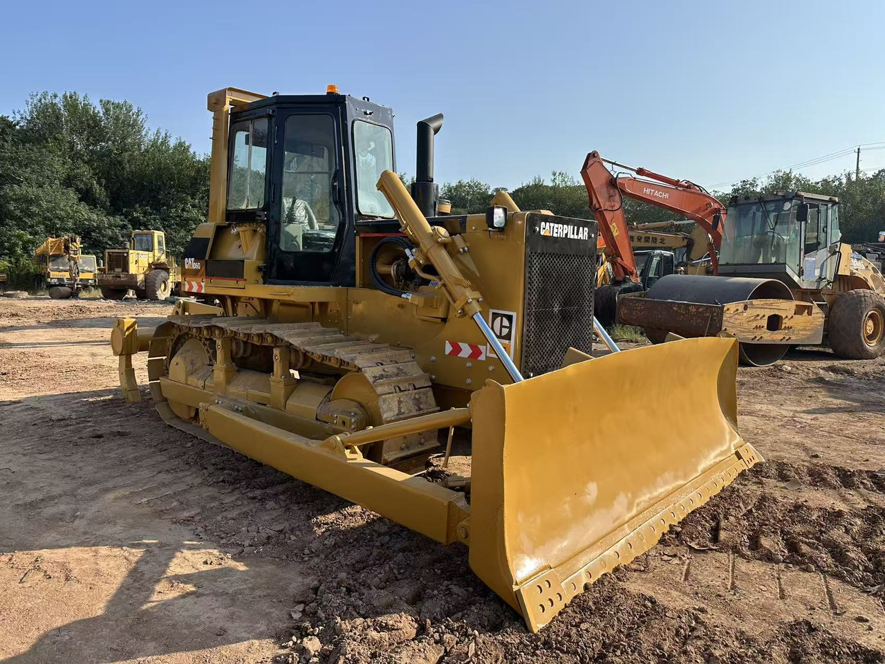 CATERPILLAR D6G Crawler Dozer - Puskutraktori: kuva CATERPILLAR D6G Crawler Dozer - Puskutraktori CATERPILLAR D6G Crawler Dozer - Puskutraktori: kuva CATERPILLAR D6G Crawler Dozer - Puskutraktori