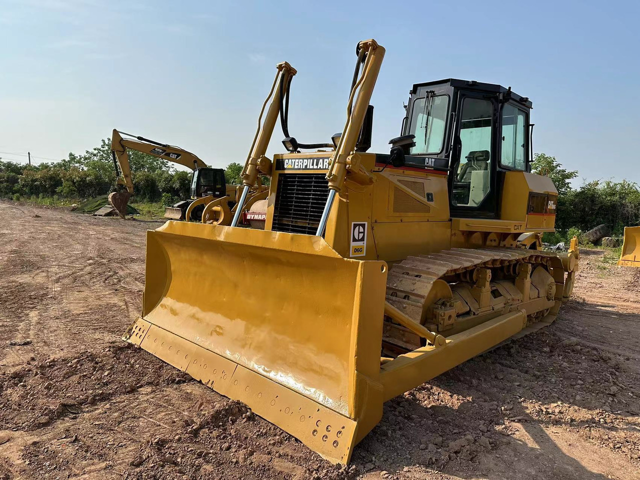 CATERPILLAR D6G Crawler Dozer - Puskutraktori: kuva CATERPILLAR D6G Crawler Dozer - Puskutraktori CATERPILLAR D6G Crawler Dozer - Puskutraktori: kuva CATERPILLAR D6G Crawler Dozer - Puskutraktori