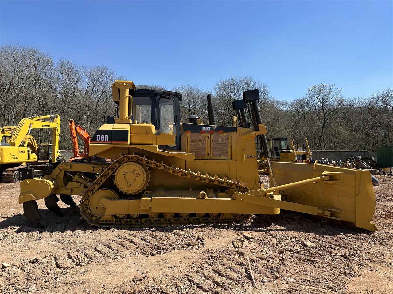 CATERPILLAR D8R - Puskutraktori: kuva CATERPILLAR D8R - Puskutraktori CATERPILLAR D8R - Puskutraktori: kuva CATERPILLAR D8R - Puskutraktori