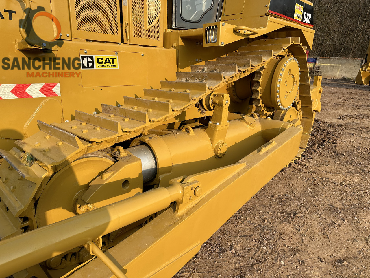 CATERPILLAR D8R - Puskutraktori: kuva CATERPILLAR D8R - Puskutraktori CATERPILLAR D8R - Puskutraktori: kuva CATERPILLAR D8R - Puskutraktori