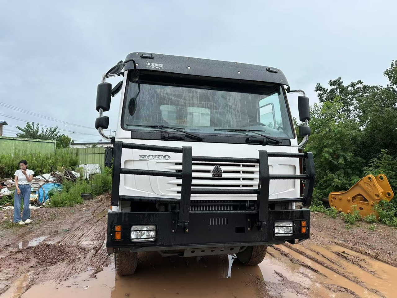 HOWO 371hp - Kippiauto kuorma-auto: kuva HOWO 371hp - Kippiauto kuorma-auto HOWO 371hp - Kippiauto kuorma-auto: kuva HOWO 371hp - Kippiauto kuorma-auto