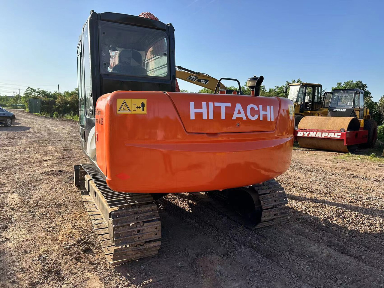 Hitachi ZX70 mini excavator - Minikuormaaja: kuva Hitachi ZX70 mini excavator - Minikuormaaja Hitachi ZX70 mini excavator - Minikuormaaja: kuva Hitachi ZX70 mini excavator - Minikuormaaja