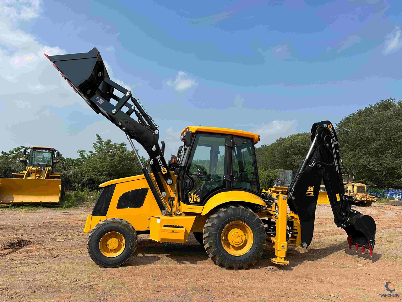 JCB 3CX - Kaivuri-trukki: kuva JCB 3CX - Kaivuri-trukki JCB 3CX - Kaivuri-trukki: kuva JCB 3CX - Kaivuri-trukki