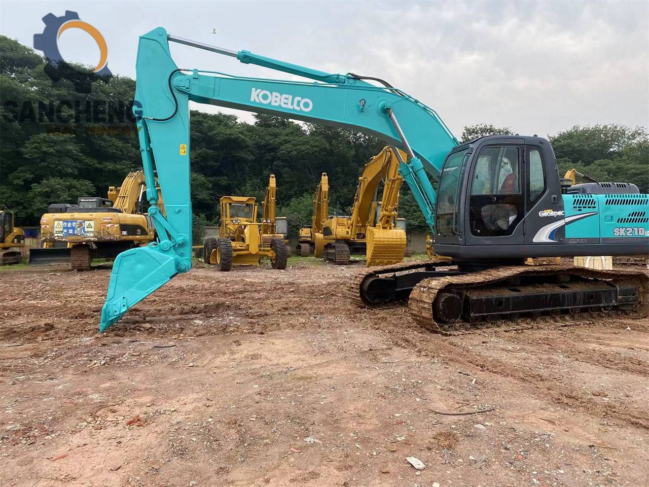 KOBELCO SK210LC-8 - Telakaivukone: kuva KOBELCO SK210LC-8 - Telakaivukone KOBELCO SK210LC-8 - Telakaivukone: kuva KOBELCO SK210LC-8 - Telakaivukone