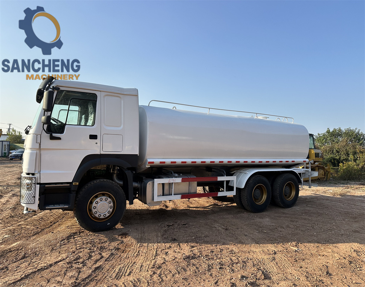 SINOTRUK HOWO 371 6x4 Water Tanker Truck - Säiliöauto: kuva SINOTRUK HOWO 371 6x4 Water Tanker Truck - Säiliöauto SINOTRUK HOWO 371 6x4 Water Tanker Truck - Säiliöauto: kuva SINOTRUK HOWO 371 6x4 Water Tanker Truck - Säiliöauto