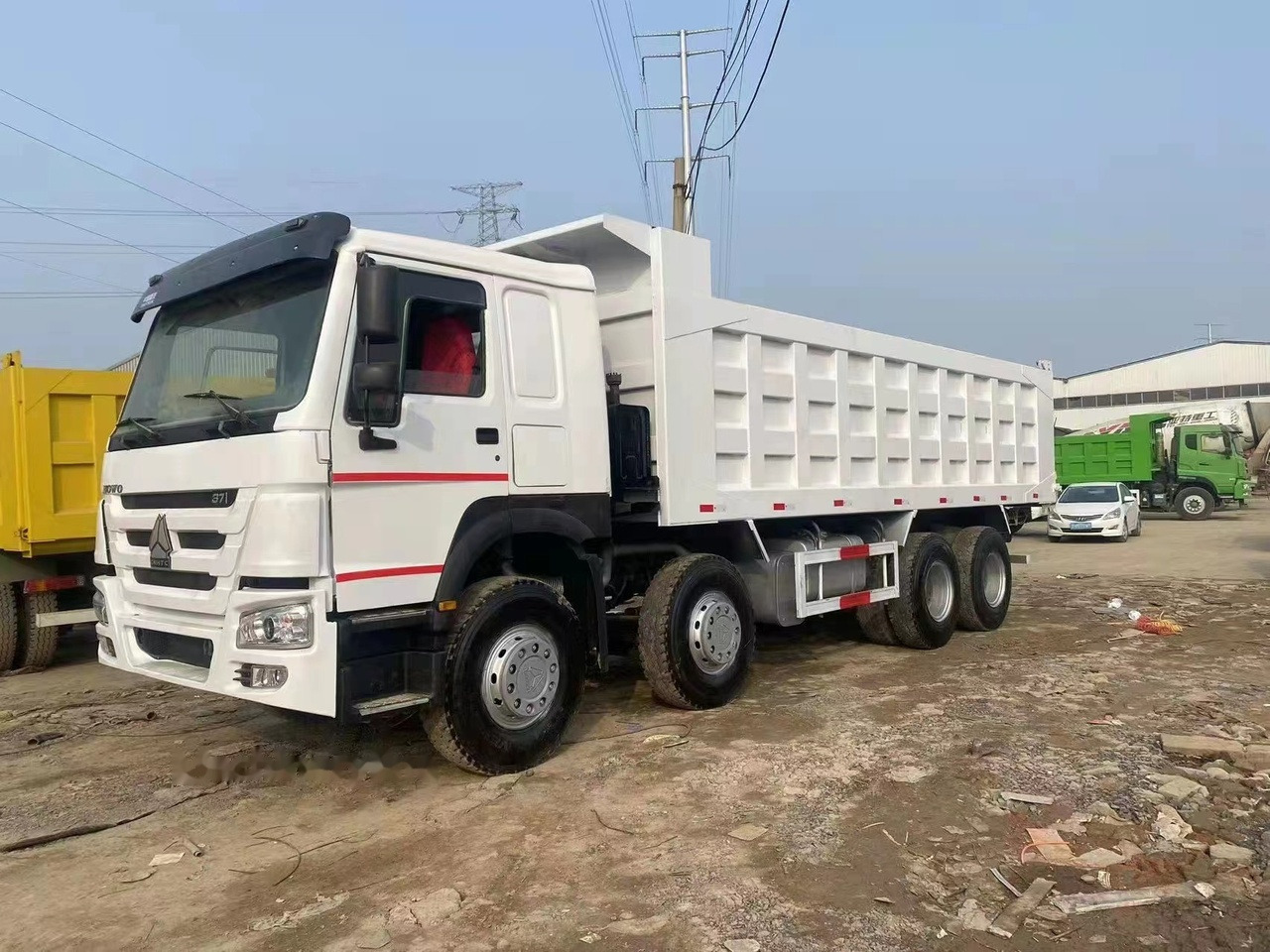 SINOTRUK HOWO 371 Tipper truck - Kippiauto kuorma-auto: kuva SINOTRUK HOWO 371 Tipper truck - Kippiauto kuorma-auto SINOTRUK HOWO 371 Tipper truck - Kippiauto kuorma-auto: kuva SINOTRUK HOWO 371 Tipper truck - Kippiauto kuorma-auto